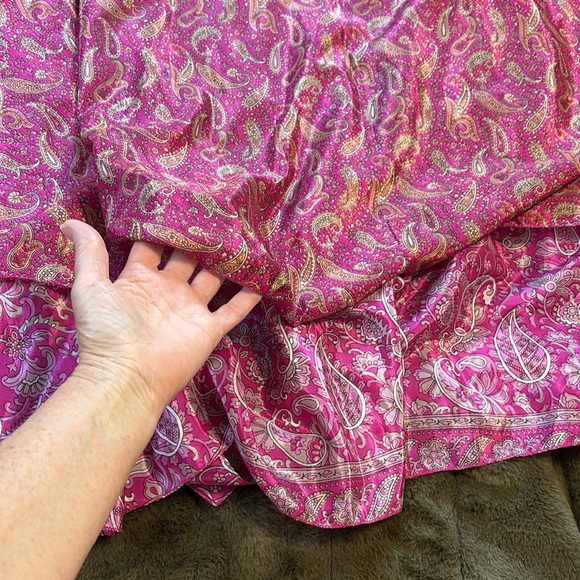 Pink Paisley Reversible Women's Skirt - Picture 3 of 7